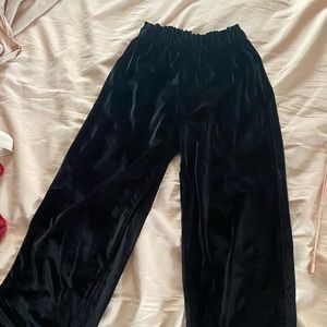 Zara size 10 velour black pants